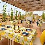 Pensión Spagna Lemon 4*