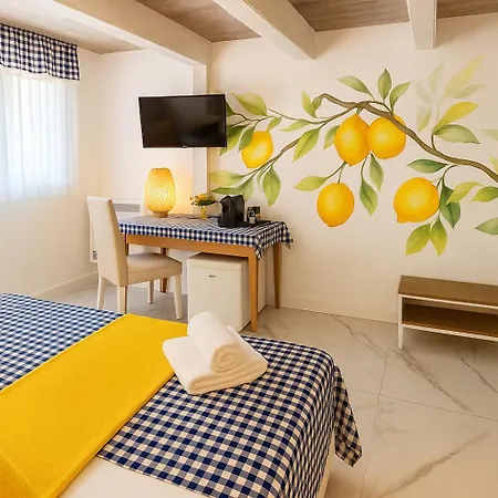 Pensión Spagna Lemon
