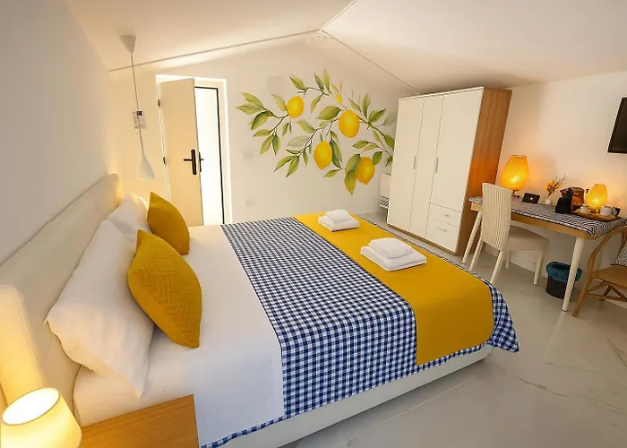 Spagna Lemon Πανσιόν 4*